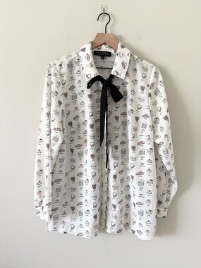 Eloquii Button Down Shirt with Removable Tie in White with Dessert Print Size 14